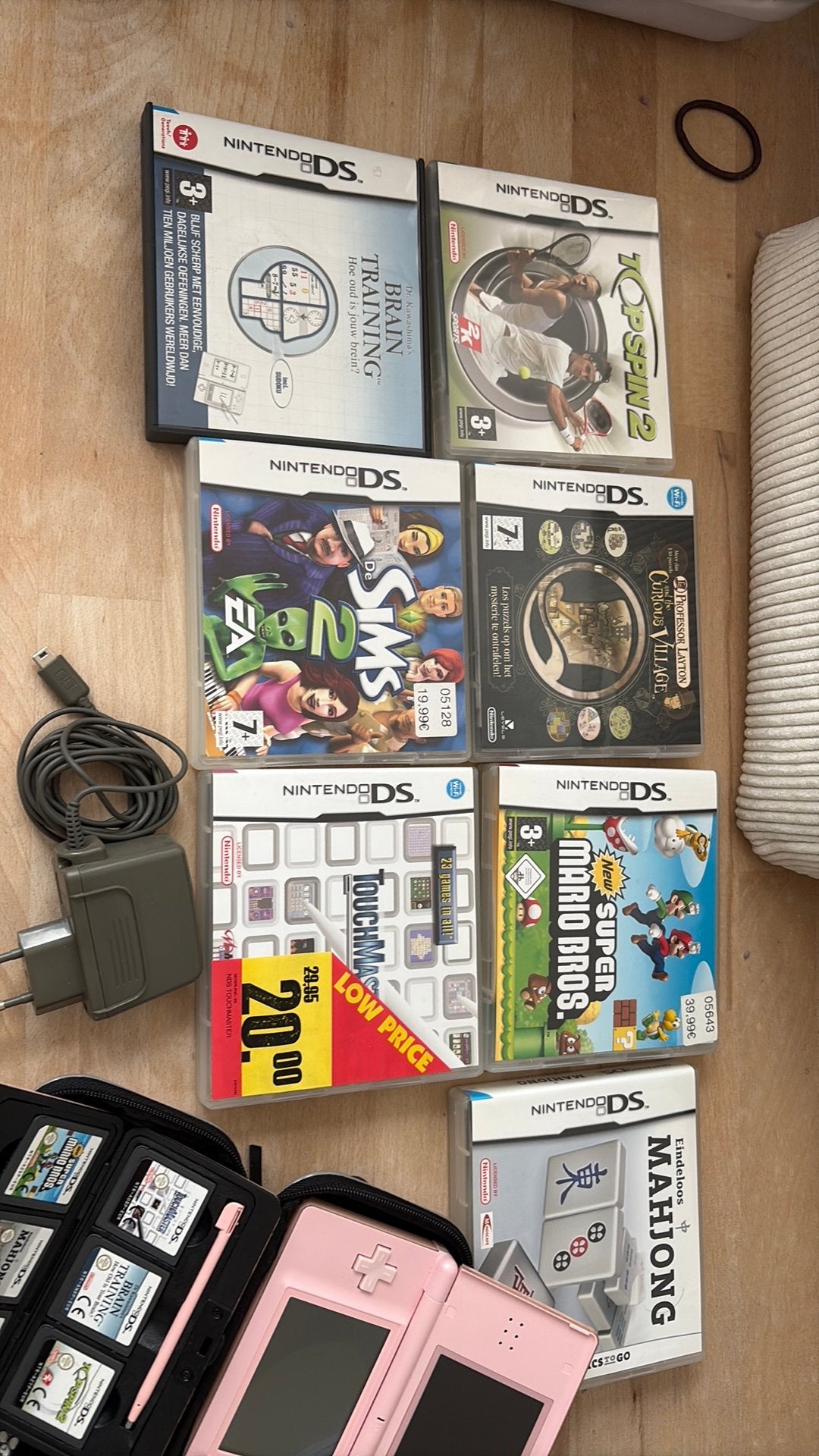Nintendo DS Lite Roze + 8 Games + Opbergcase, Spelcomputers en Games, Spelcomputers | Nintendo DS, Zo goed als nieuw, DS Lite