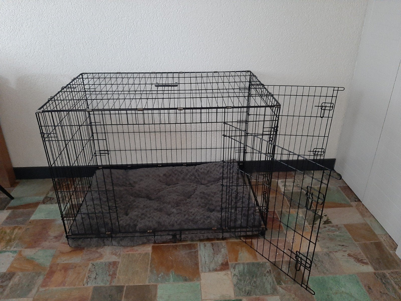 Bench  inclusief kussen, Dieren en Toebehoren, Ophalen, Zo goed als nieuw, 75 tot 110 cm, 65 tot 100 cm