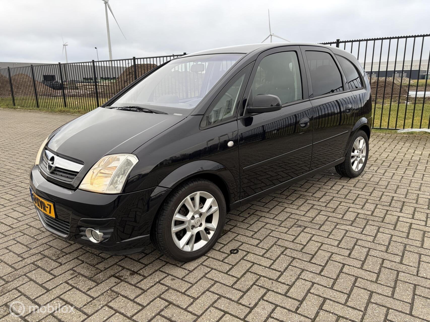 Opel Meriva 1.6-16V Cosmo(lees advertentie), Auto's, Voorwielaandrijving, 15 km/l, Gebruikt, 4 cilinders