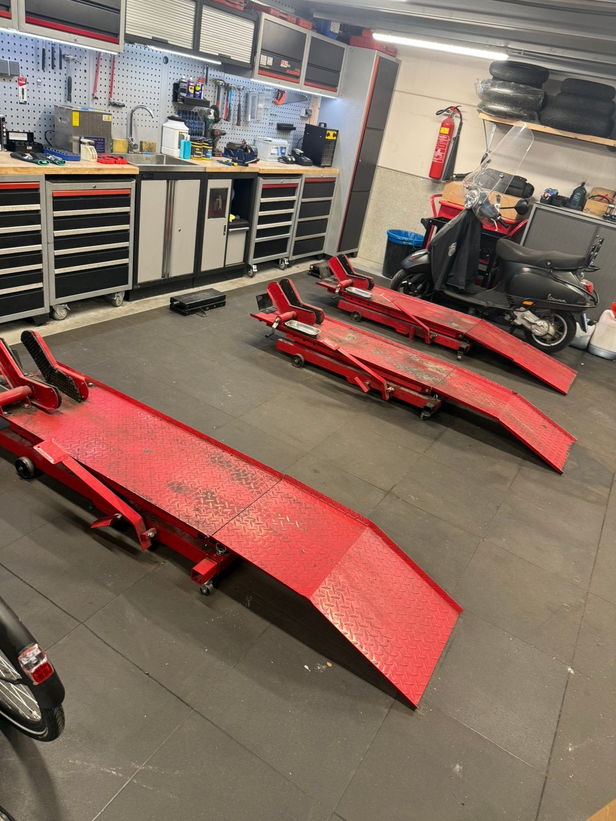 Scooter motor brug - HBM 350kg Motorheftafel - Rood, Motoren, Ophalen