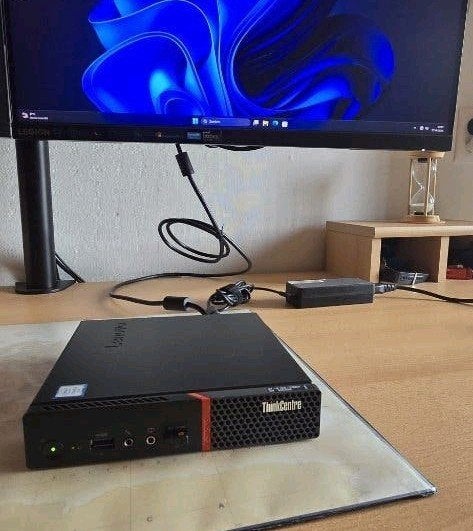 Lenovo ThinkCentre M700 Tiny PCs, Computers en Software, Desktop Pc's, Ophalen, 2 tot 3 Ghz, 8 GB, Lenovo thinkcentre