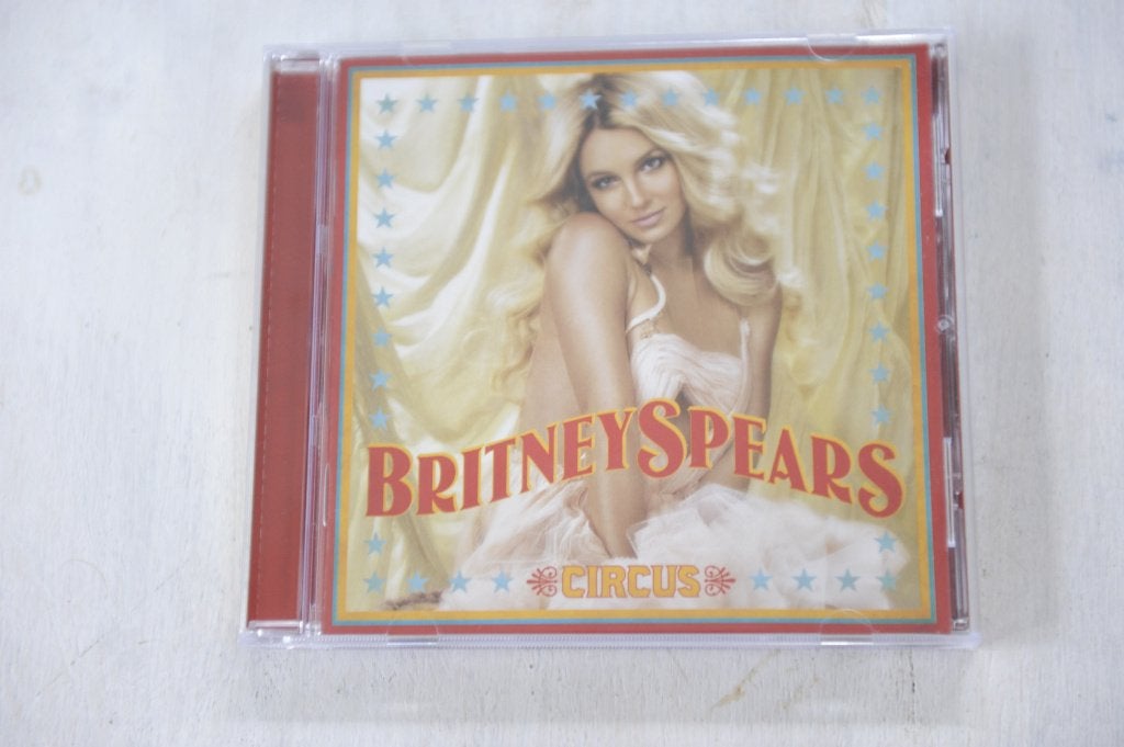 Britney Spears - - Circus 14 geweldige nummers, Inclusief boekje, Zo goed als nieuw, Album, Verzenden