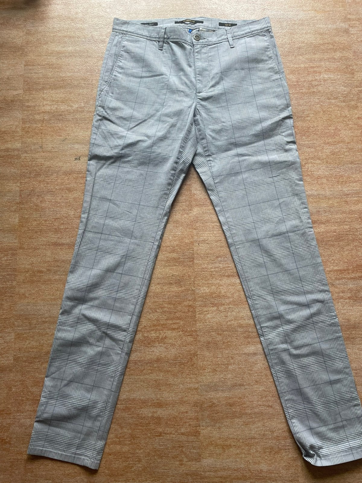 Keurig nette heren pantalons, Kleding | Heren, Ophalen of Verzenden, Zo goed als nieuw, Maat 48/50 (M)