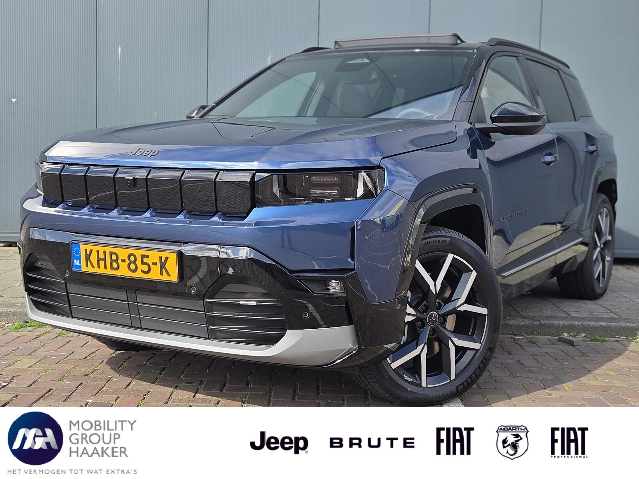 Jeep Compass First Edition 74 kWh | Apple-Android | Panorama, Auto's, Gebruikt, 213 pk, Blauw, 31 min