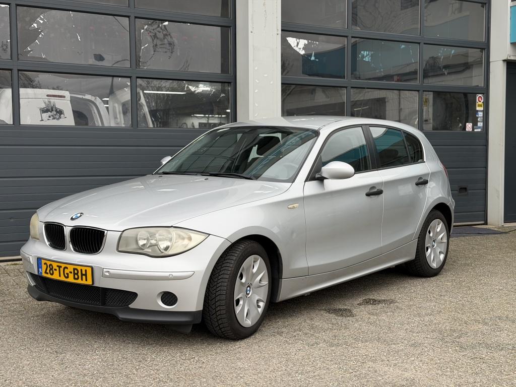 BMW 1-serie 1ste eigenaar 116i Business Line (bj 2006), Auto's, 1596 cc, Achterwielaandrijving, Gebruikt, 4 cilinders