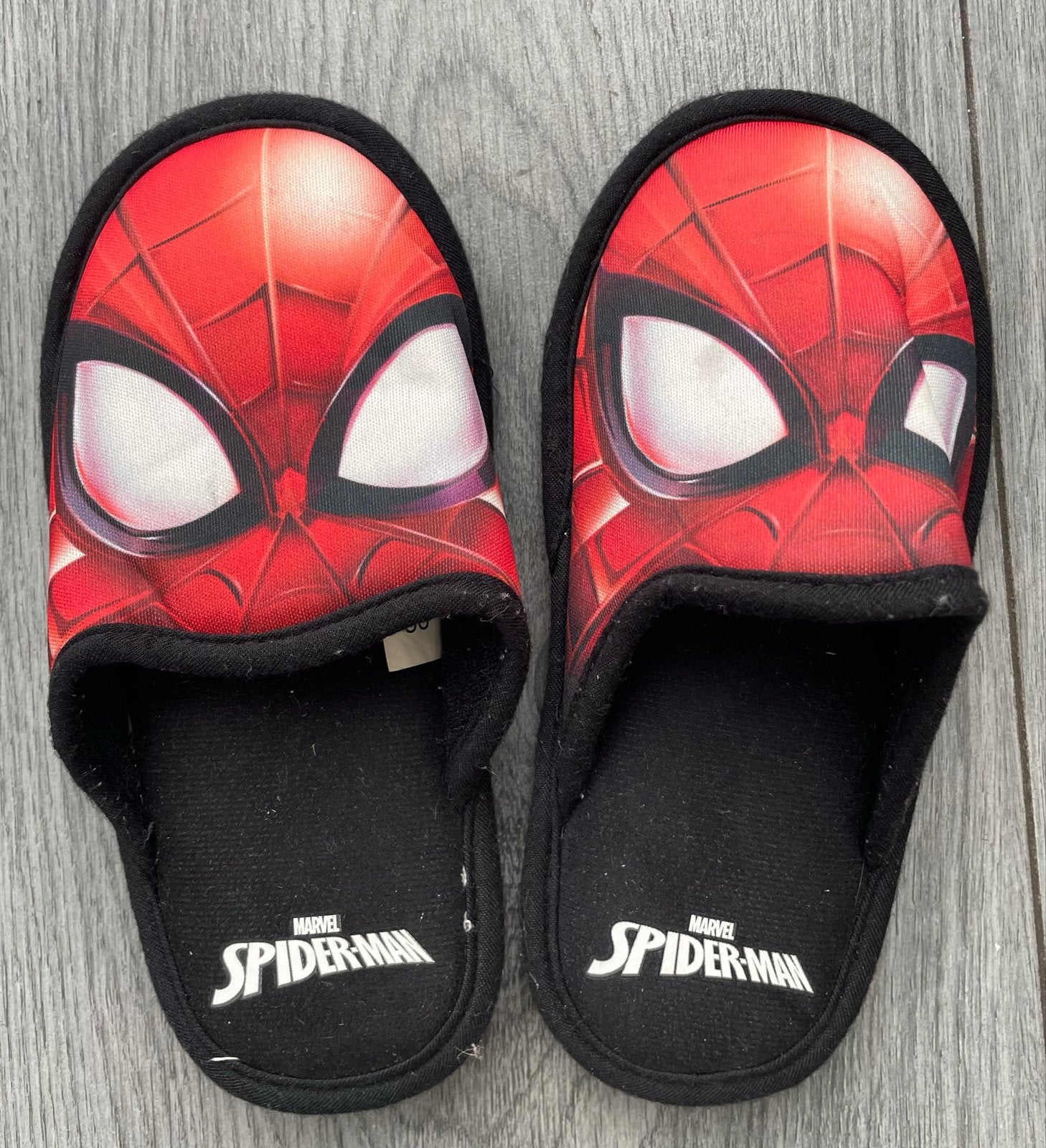 Spiderman slofjes maat 30, Ophalen of Verzenden, Zo goed als nieuw, Jongen, Schoenen