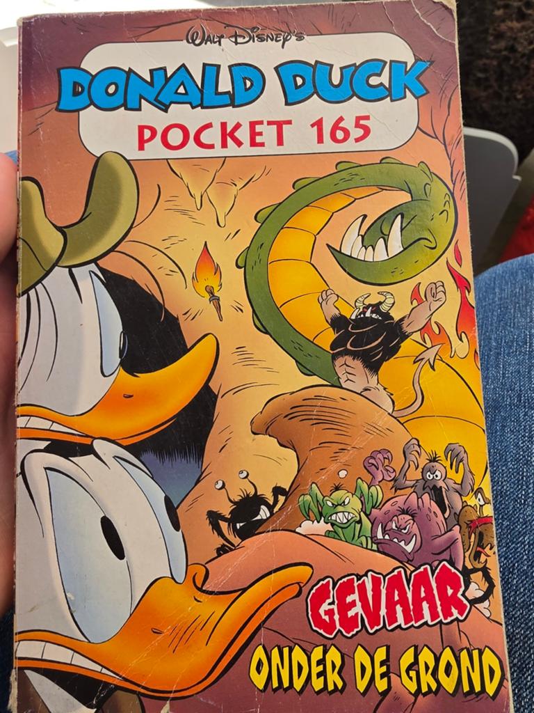 Donald Duck Pocket 165: Gevaar Onder De Grond, Boeken, Stripboeken, Eén stripboek, Ophalen of Verzenden, Gelezen, Walt Disney