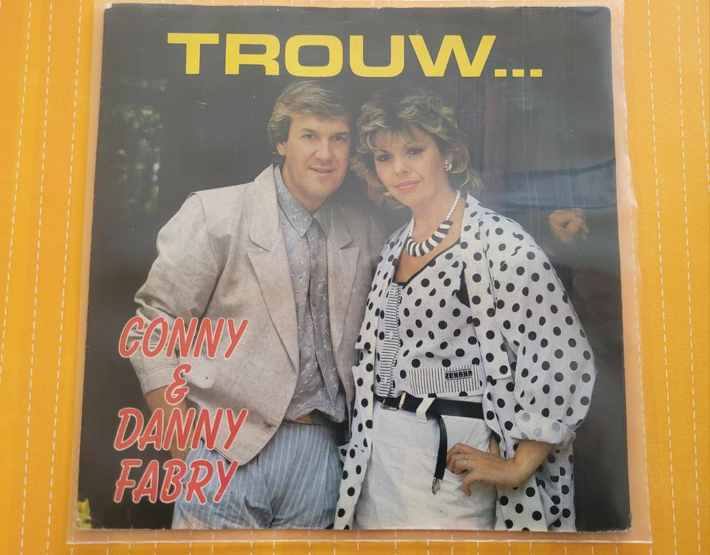 Conny & Danny Fabry - Trouw., Ophalen, Zo goed als nieuw, Overige formaten, Levenslied of Smartlap