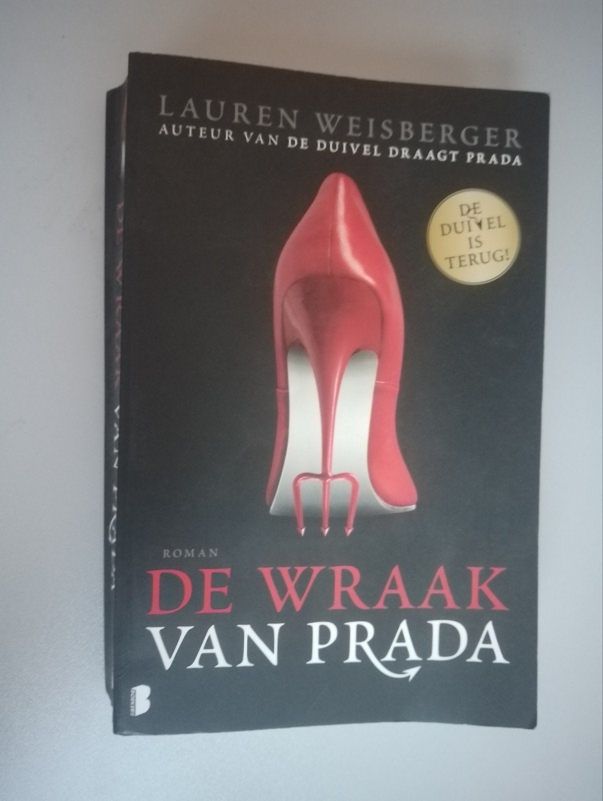 De Wraak van Prada - Lauren Weisberger, Ophalen of Verzenden, Gelezen
