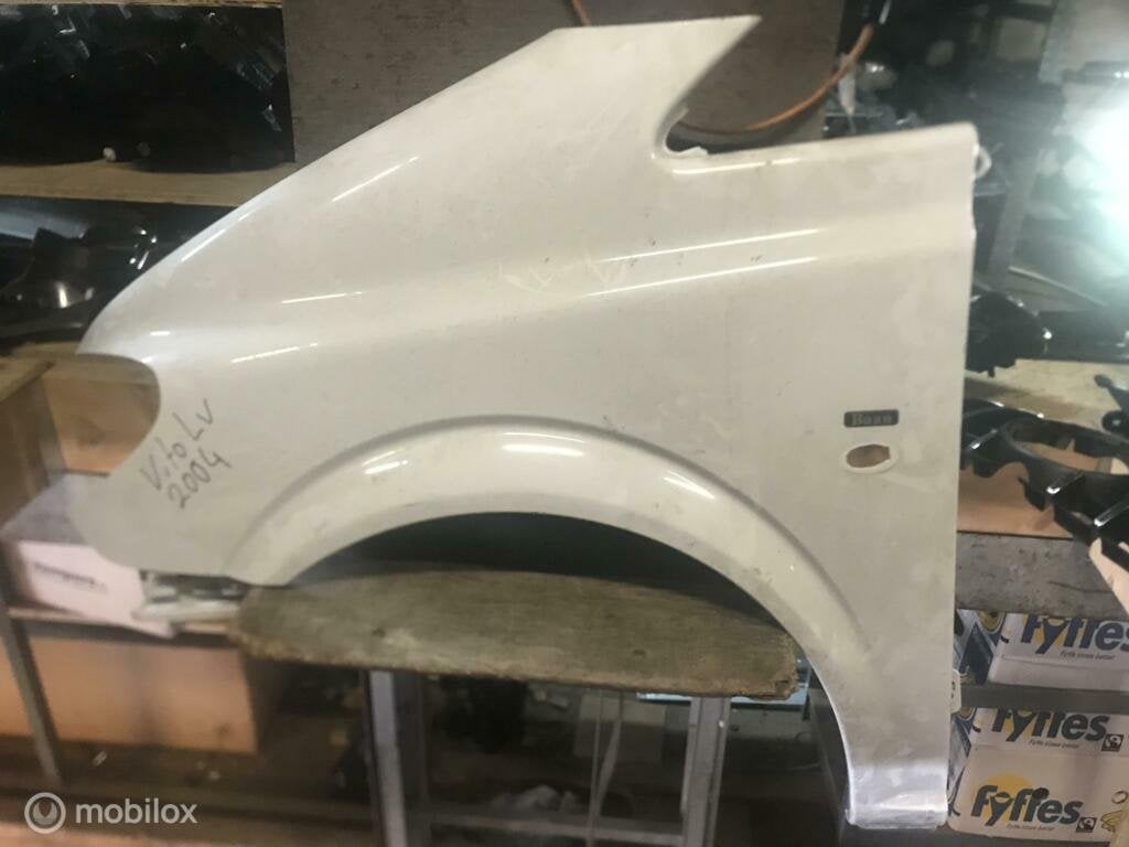 Mercedes Vito W639 Linker voorscherm, Gebruikt, Mercedes-Benz, Ophalen of Verzenden