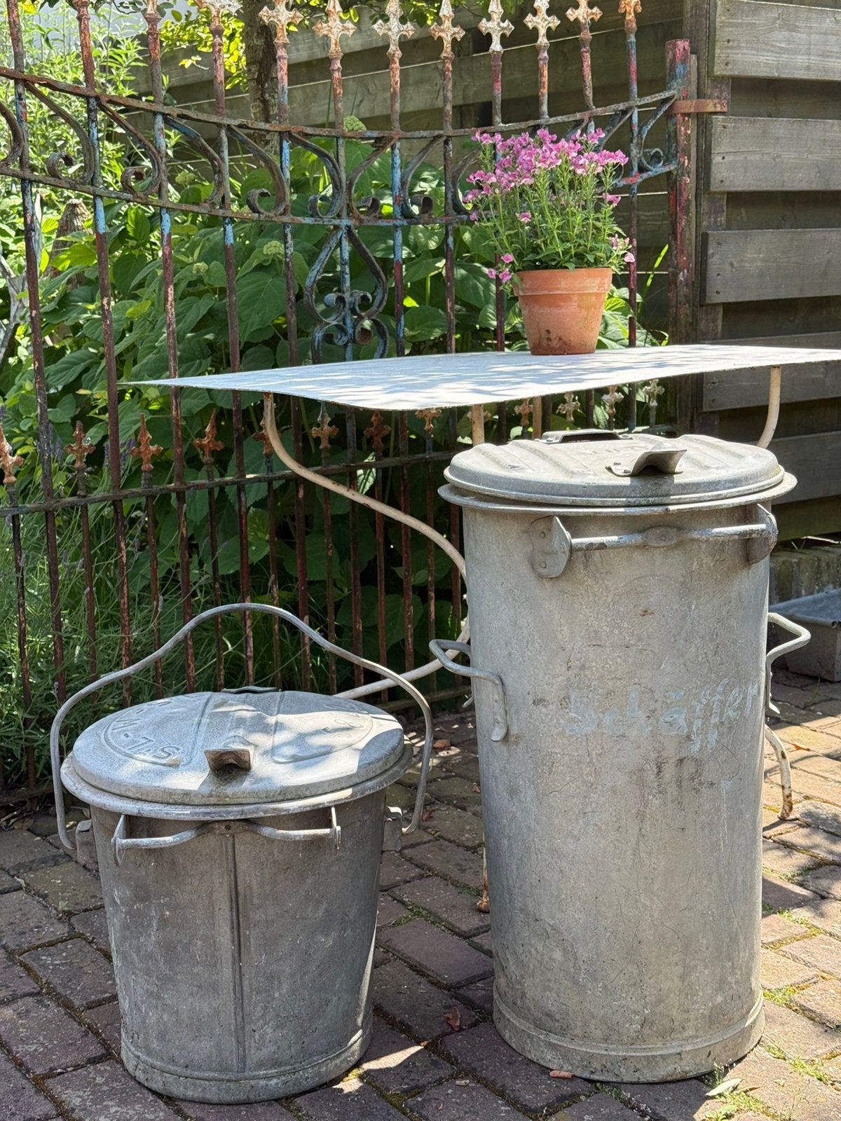 Vuilnisbakken / Afvalbakken, Antiek en Kunst, Curiosa en Brocante, Ophalen