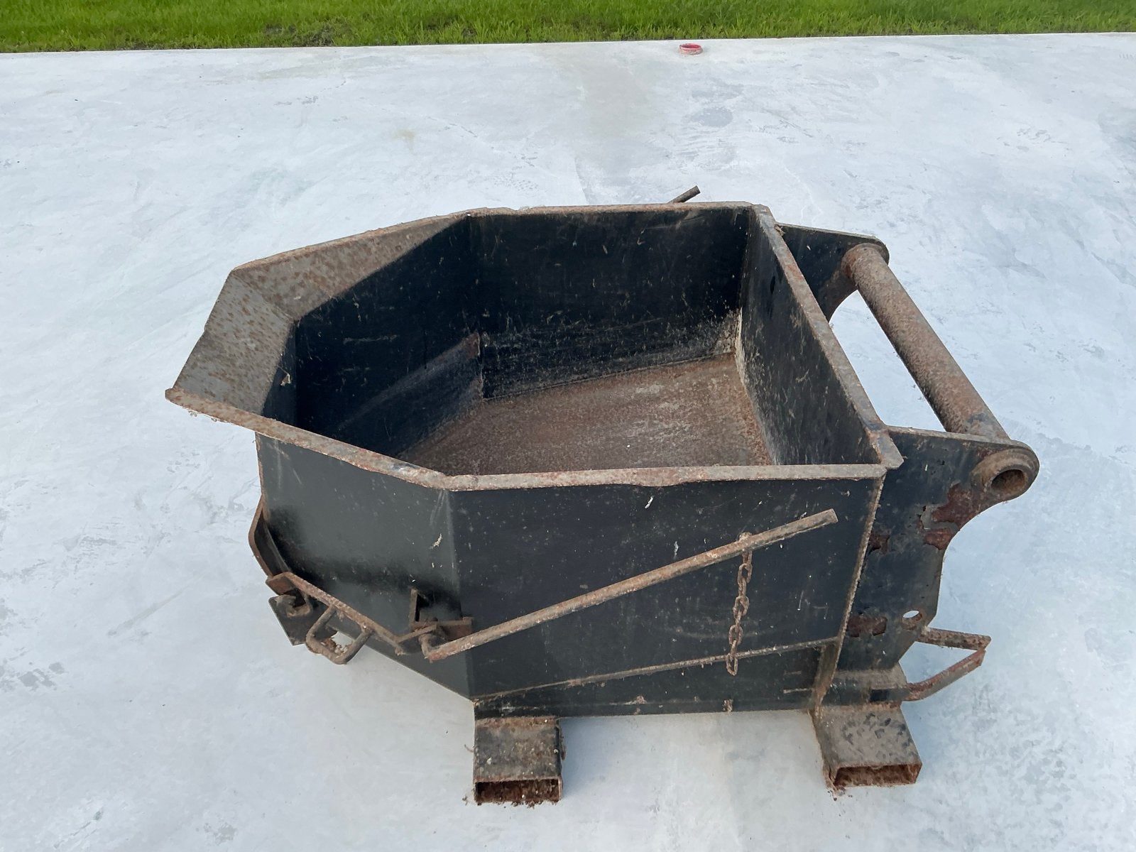 Manitou betonbak BB 500 S2 - 500 liter, Ophalen