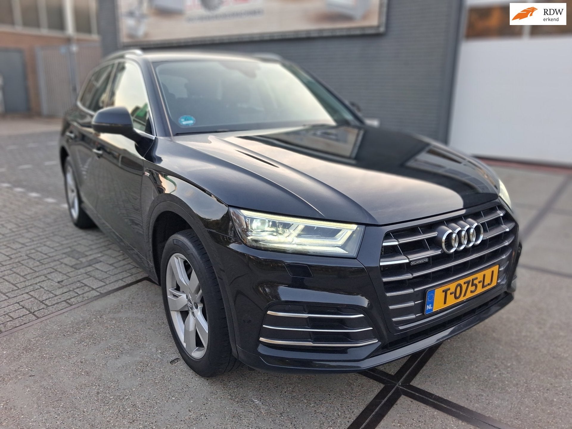 Audi Q5 50 TFSI e quattro Pro Line (( hybride ))), Auto's, Automaat, Euro 6, 4 cilinders, Zwart