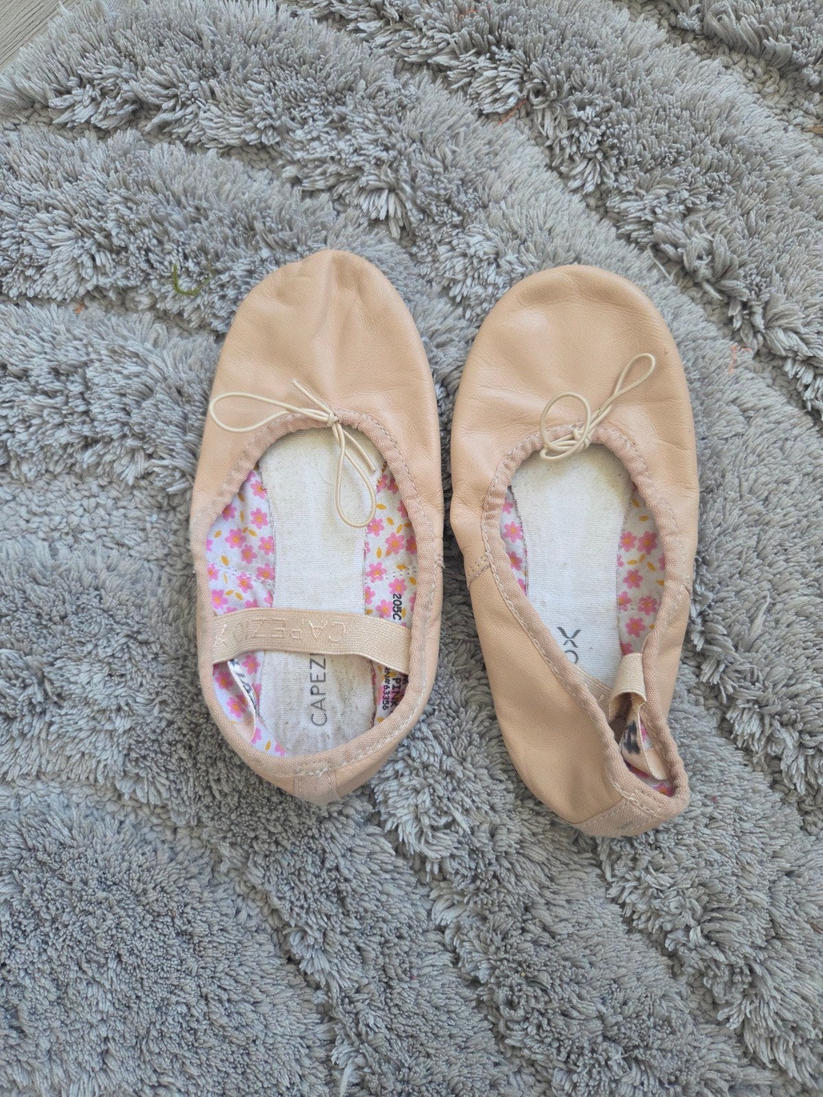 Gratis ophalen ballet schoentjes maat 31- 33, Sport en Fitness, Ballet, Ophalen, Gebruikt, Schoenen