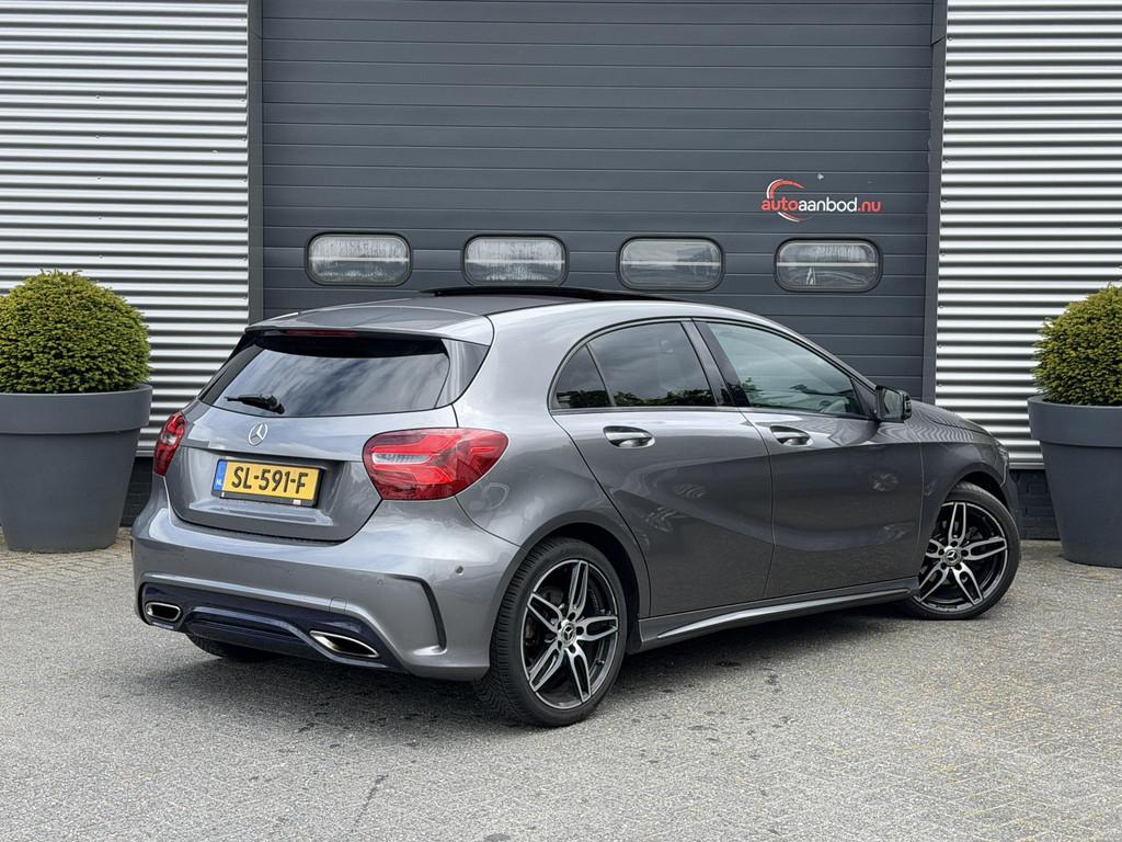 Mercedes-Benz A-klasse 160 AMG | Panoramadak | Camera | Navi, Auto's, Mercedes-Benz, Gebruikt, 4 cilinders, Bedrijf, 19 km/l