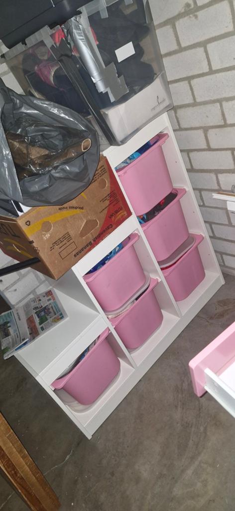 IKEA Trofast opbergkast met roze bakken, Ophalen