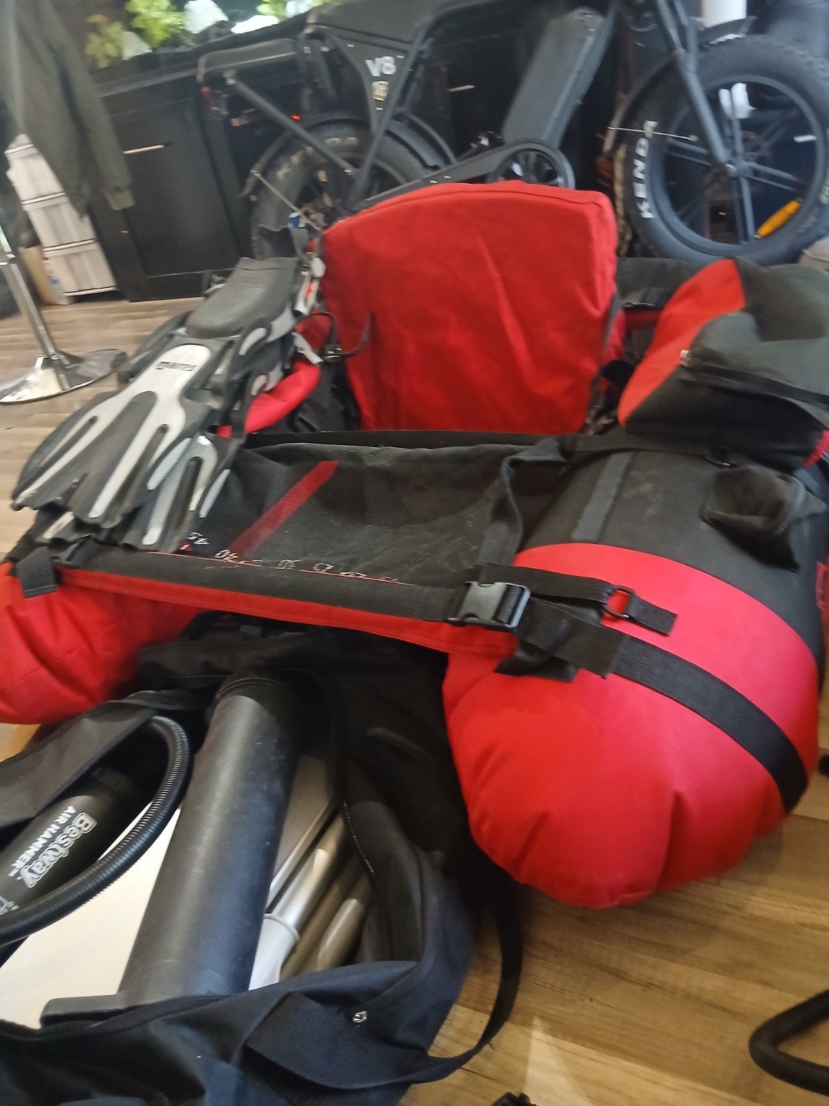 Opblaasbare visboot/bellyboat met accessoires, Watersport en Boten, Hengelsport | Roofvissen, Ophalen of Verzenden, Gebruikt