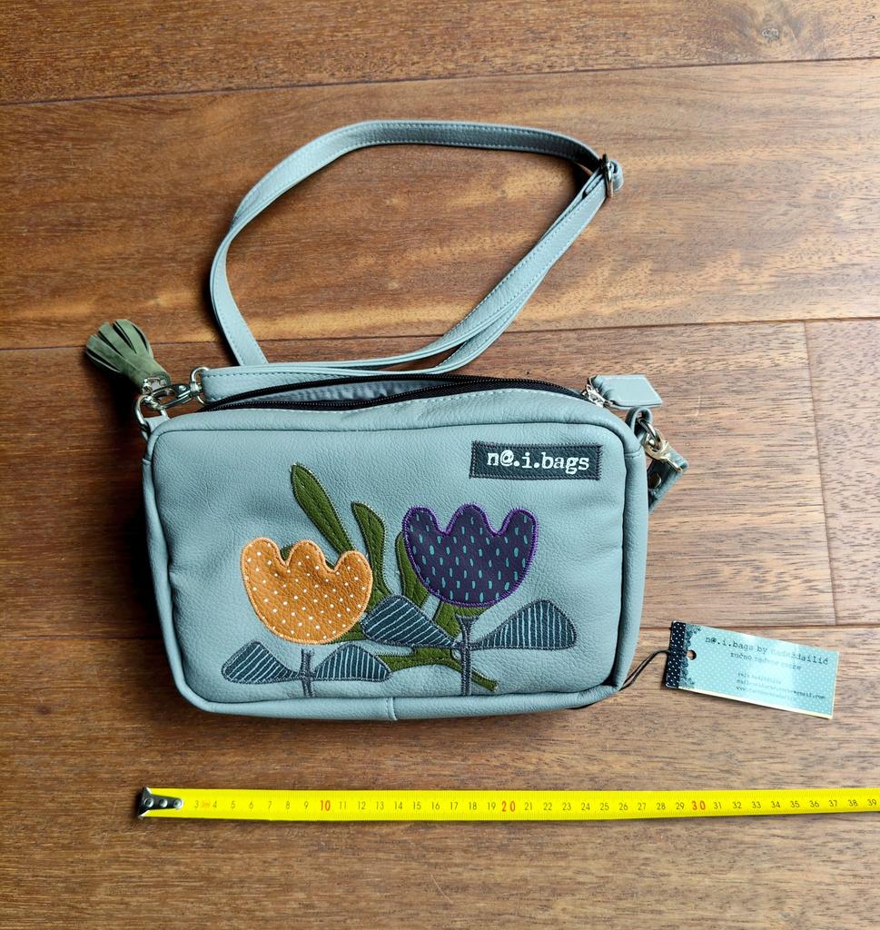 Apart,leuk schoudertasje.Merk n@.i.bags, Ophalen of Verzenden, Nieuw, Grijs, Schoudertasje
