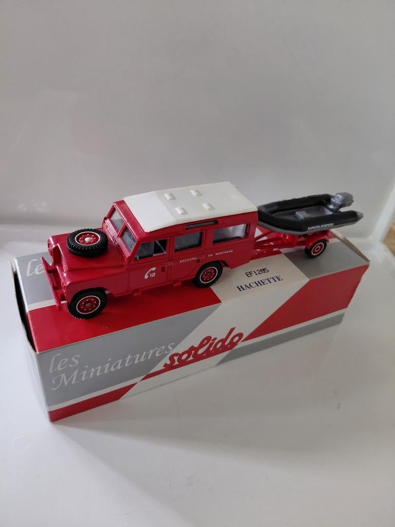 Land Rover 109 met trailer en boot, Hobby en Vrije tijd, Modelauto's | 1:43, Ophalen of Verzenden, Zo goed als nieuw, Auto, Solido