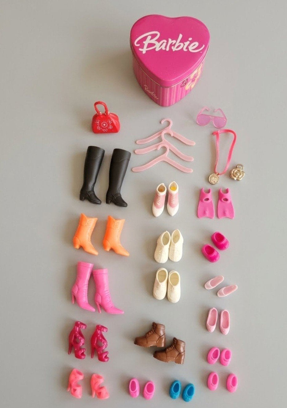 Lot,VNT,24Delig,BARBIE SCHOEISEL/ACCES,Div+BARBIEBLIK,Inwst!, Ophalen of Verzenden, Zo goed als nieuw, Barbie