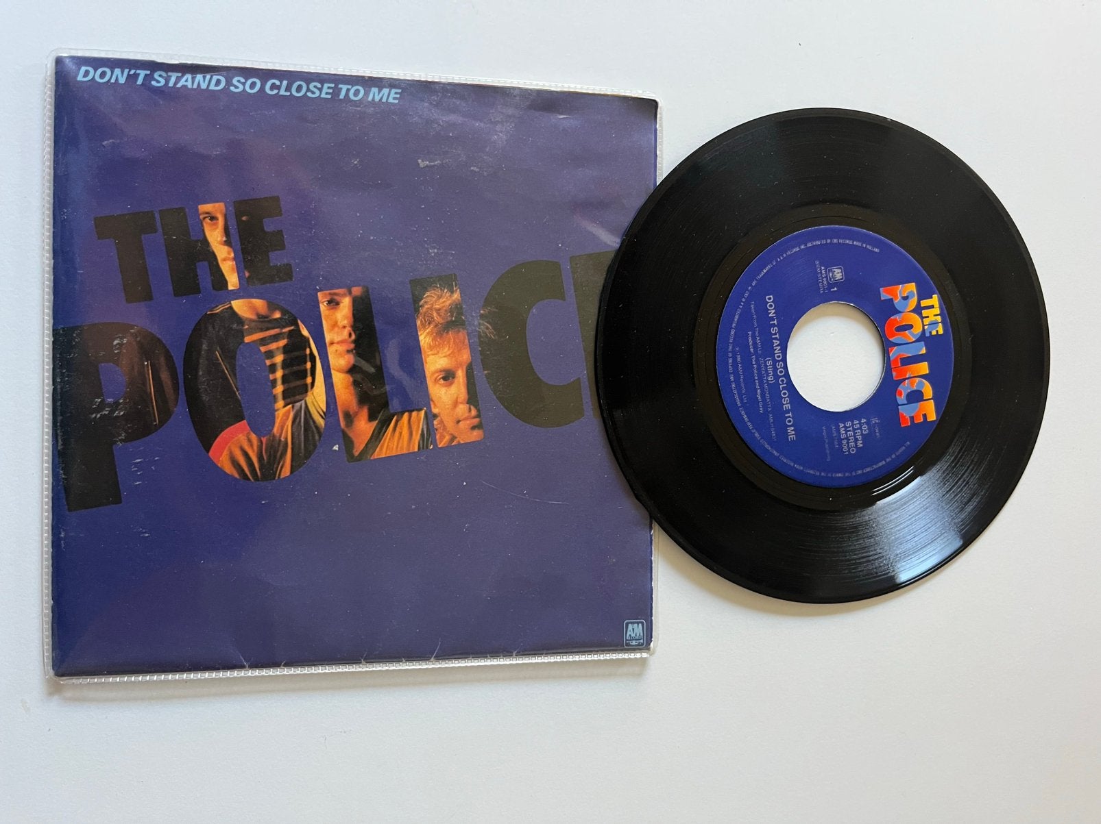 The Police  “ Don’t stand so close “ + Poster, Ophalen of Verzenden, Zo goed als nieuw, Pop