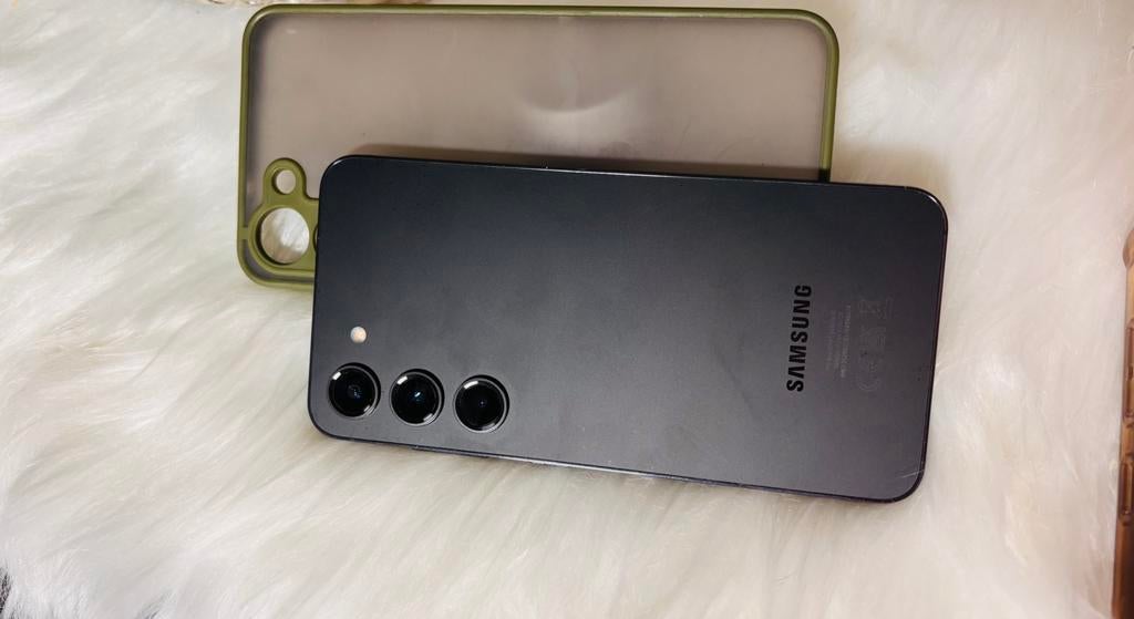 Samsung Galaxy s23-128GB-8Gb RAM, Ophalen of Verzenden, Zo goed als nieuw, 6 megapixel of meer, Klassiek of Candybar