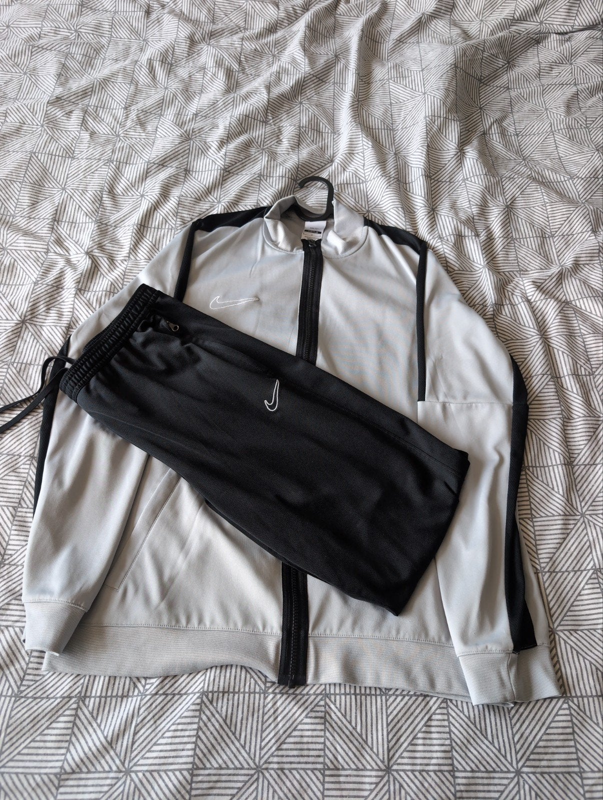 Trainingspak Nike acedamy, Ophalen of Verzenden, Zo goed als nieuw, Zwart, Algemeen