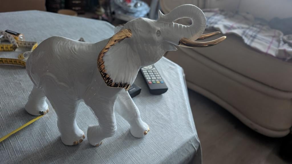 Bastiani Olifant met Swarovski steentjes, Ophalen
