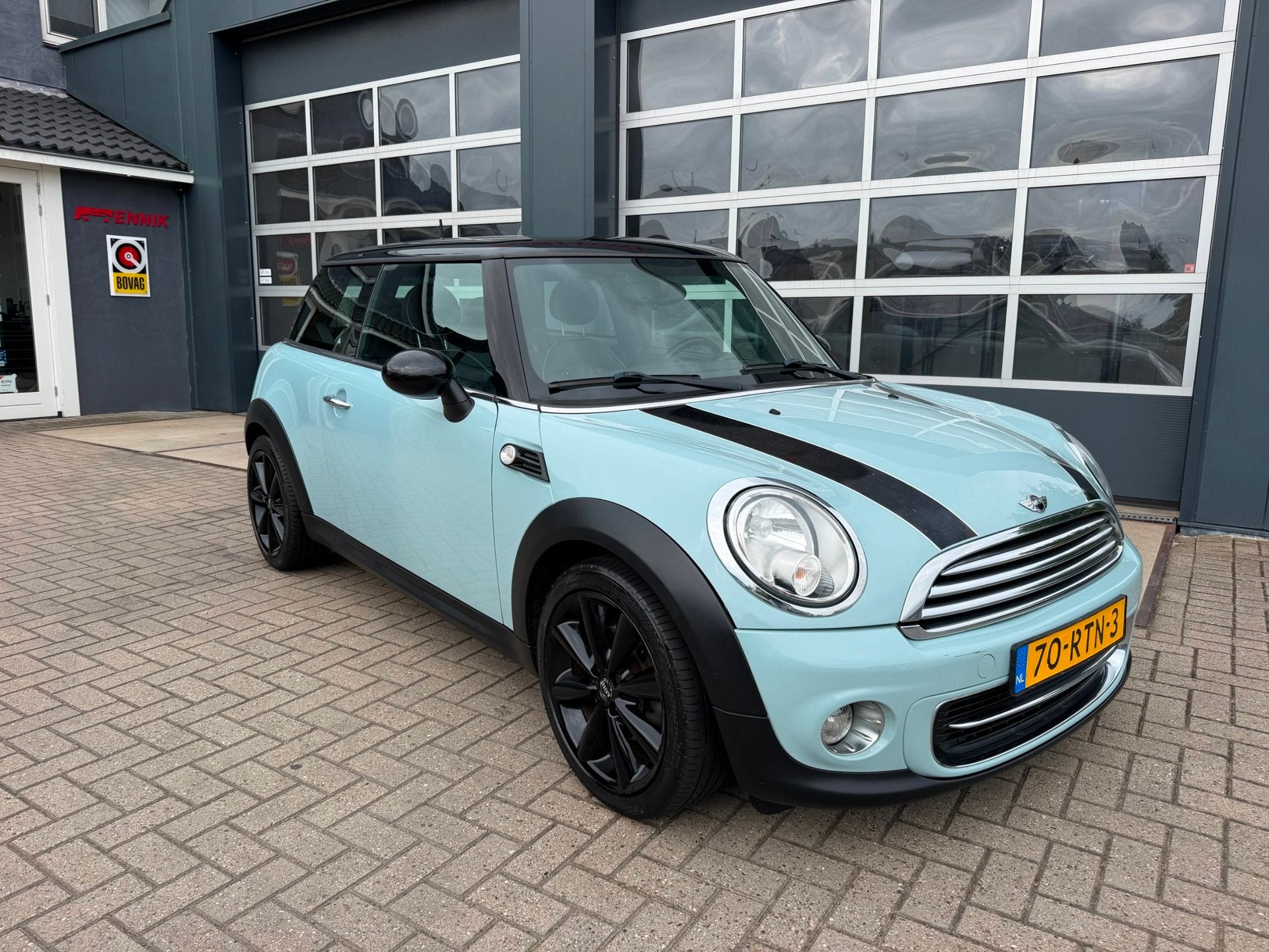 Mini 3-Deurs 1.6 Cooper 10 Years II / Navi / Cruise / Leder, Auto's, Voorwielaandrijving, Zwart, 4 cilinders, Automatische klimaatregeling