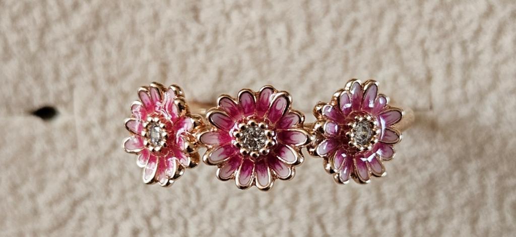 Prachtige ring van Pandora, Sieraden, Tassen en Uiterlijk, Ringen, Ophalen of Verzenden, Zo goed als nieuw, 17 tot 18, Dame