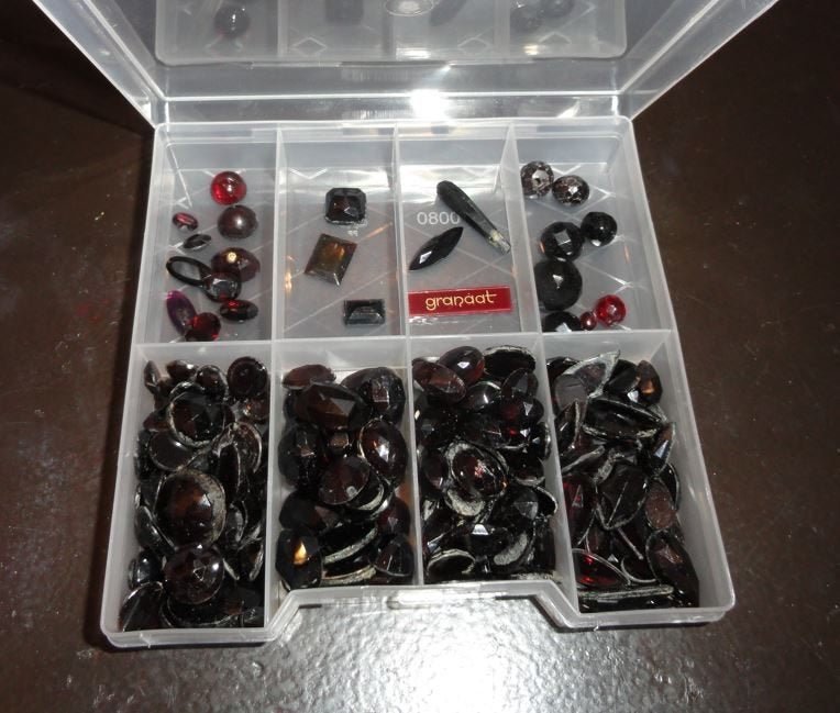 Cabochons Granaat Edelsteen boheemse granaat, Ophalen of Verzenden, Zo goed als nieuw