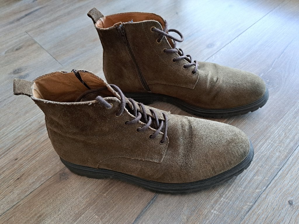 Herenschoenen maat 42, weinig gedragen., Ophalen, Bruin, Boots, Zo goed als nieuw