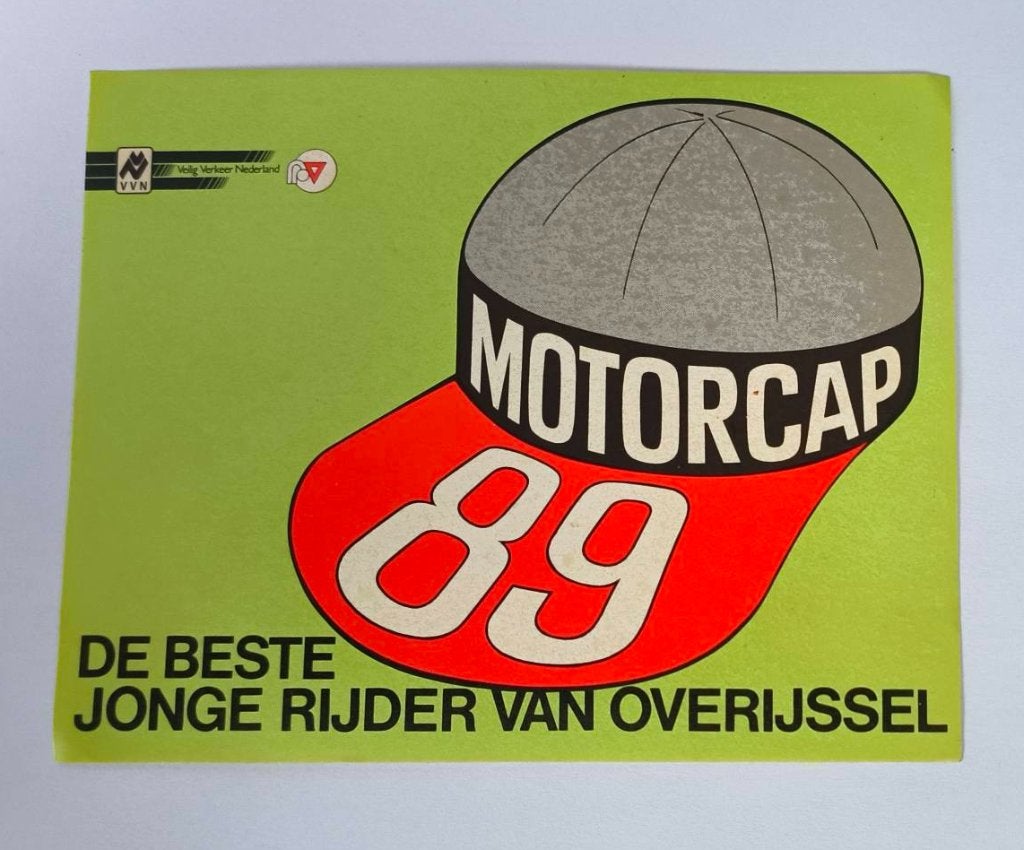 Sticker de beste jonge rijder van Overijssel VVN 1989, Ophalen of Verzenden, Zo goed als nieuw, Bedrijf of Vereniging
