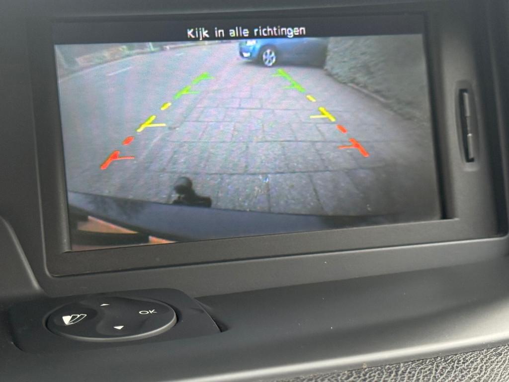 Renault Grand Scénic 1.2 TCe BOSE -CRUISE / CLIMATE CONTR -, Voorwielaandrijving, Euro 5, Gebruikt, Zwart