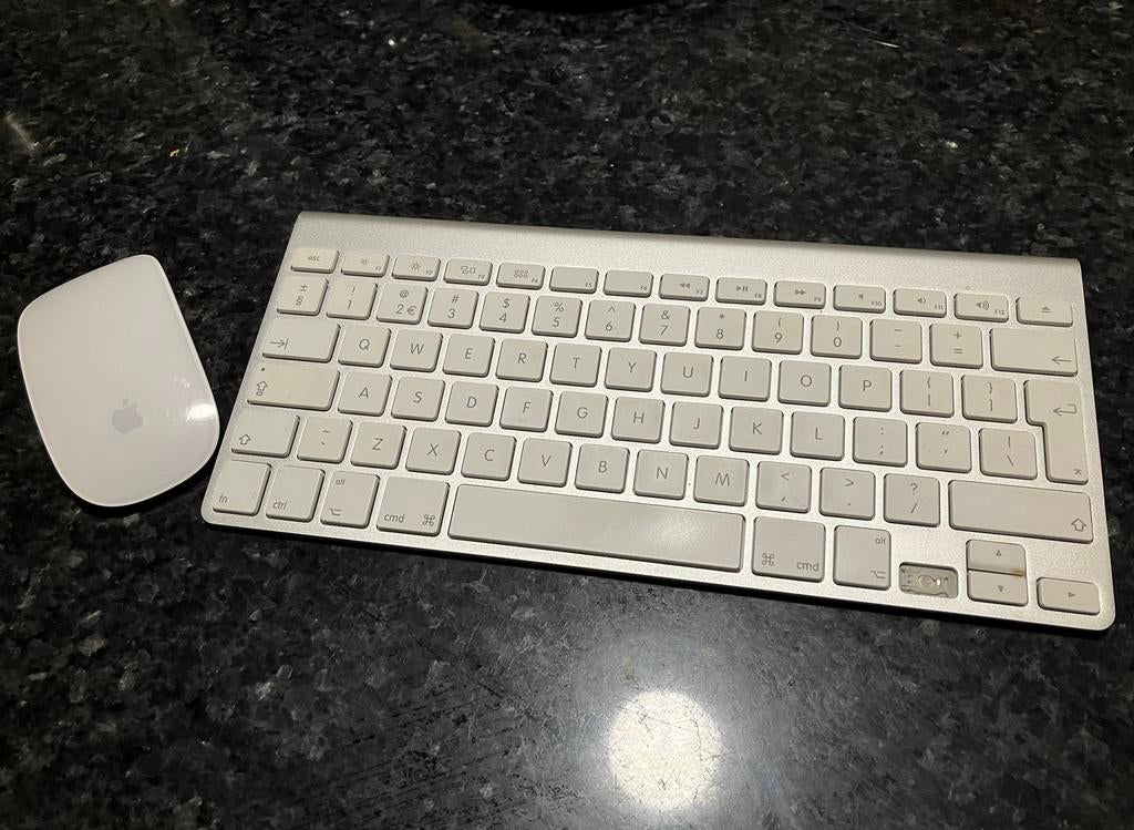 Apple toetsenbord + muis - draadloos, Computers en Software, Toetsenborden, Zo goed als nieuw, Ophalen of Verzenden