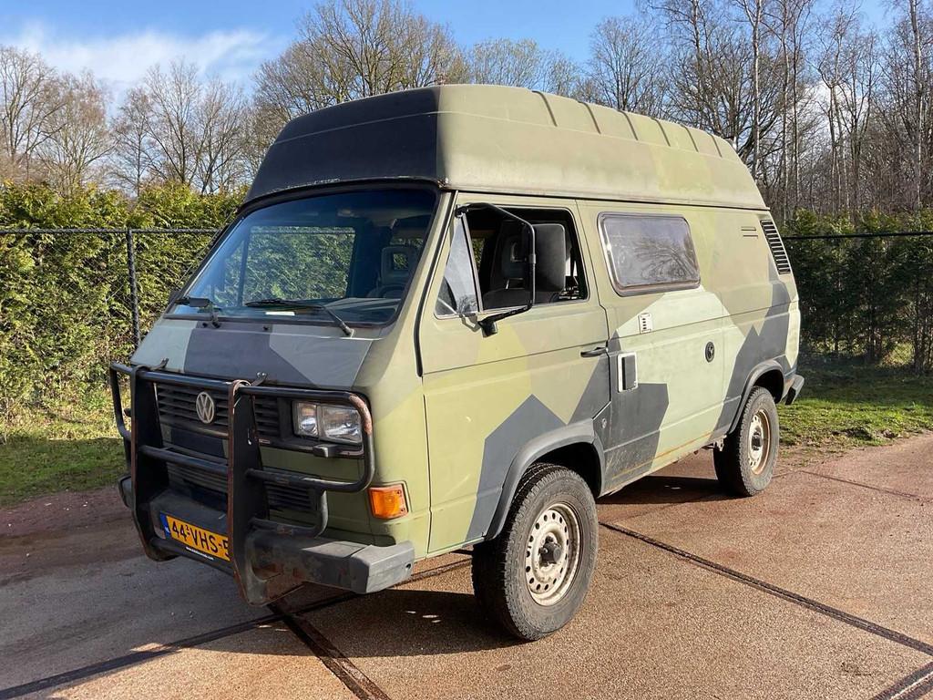 1989 Volkswagen/SteyrPuch T3 syncro 16 inch 4x4 Camper, Caravans en Kamperen, Campers, Volkswagen, Bedrijf, Handgeschakeld, LPG