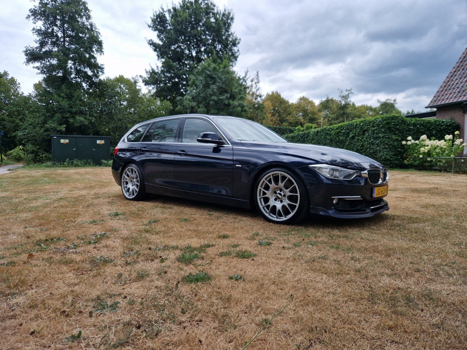 BMW 3-Serie F31 3.0 330D Touring AUT 2012 High Executive, Automaat, Euro 5, Achterwielaandrijving, 1800 kg