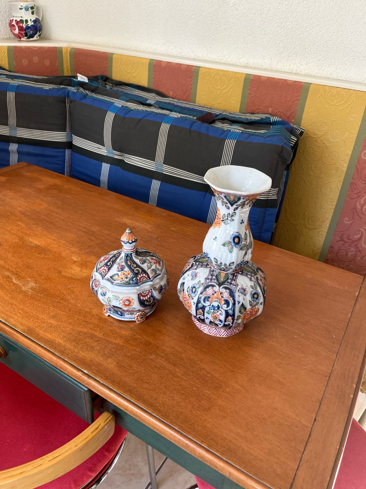 Prachtige Makkum Tichelaar vaas en potje, Ophalen