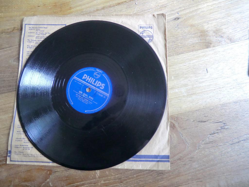 the juke box sisters charlie was een bokser/que sera,sera, Gebruikt, 10 inch, Voor 1960, Ophalen of Verzenden