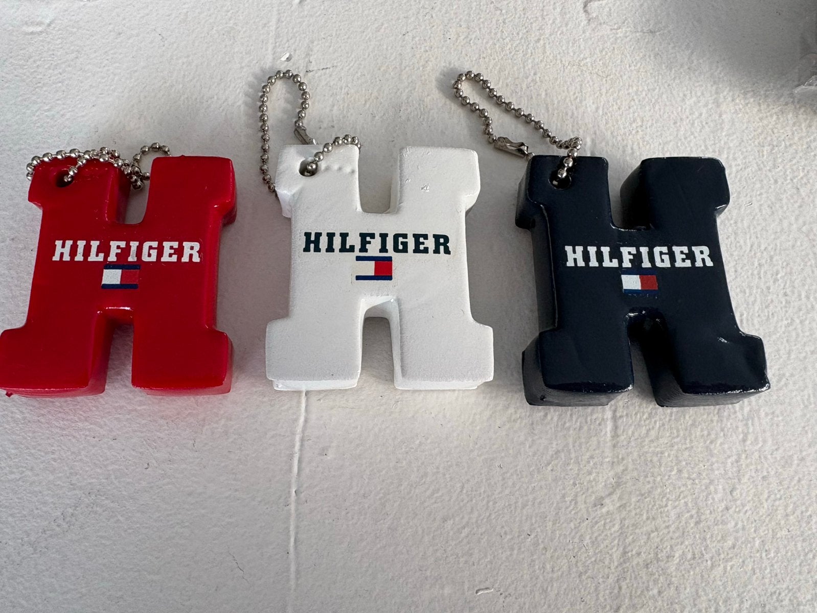 3 Tommy Hilfiger drijvende sleutelhangers, Ophalen of Verzenden, Nieuw