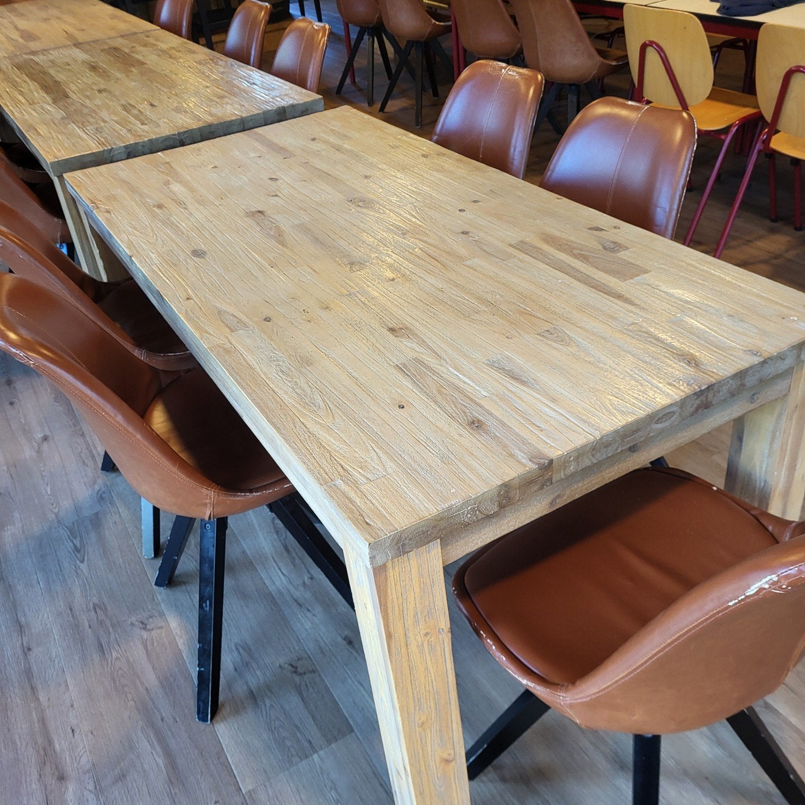 3 gebruikte tafels met kunststof blad en poten, Ophalen, Kunststof, Gebruikt, 50 tot 100 cm