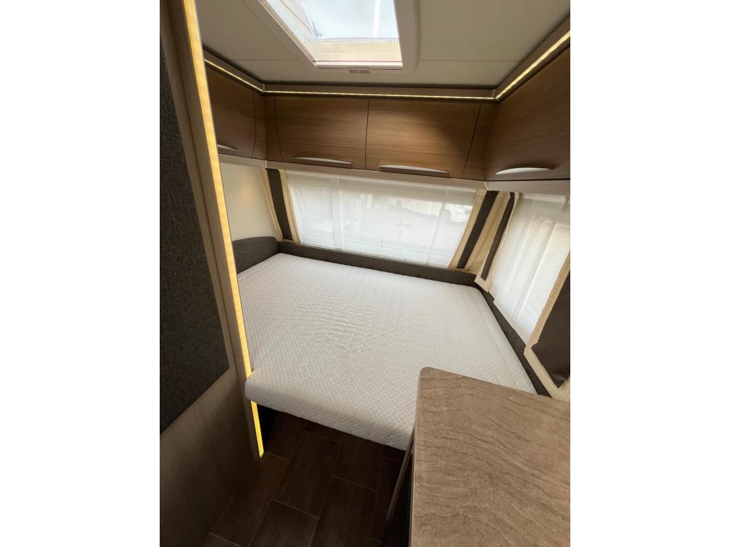 Bürstner Averso 430 TS Mover Voortent Fietsenrek va, Caravans en Kamperen, Caravans, Bedrijf, Treinzit, Schokbreker, Bürstner
