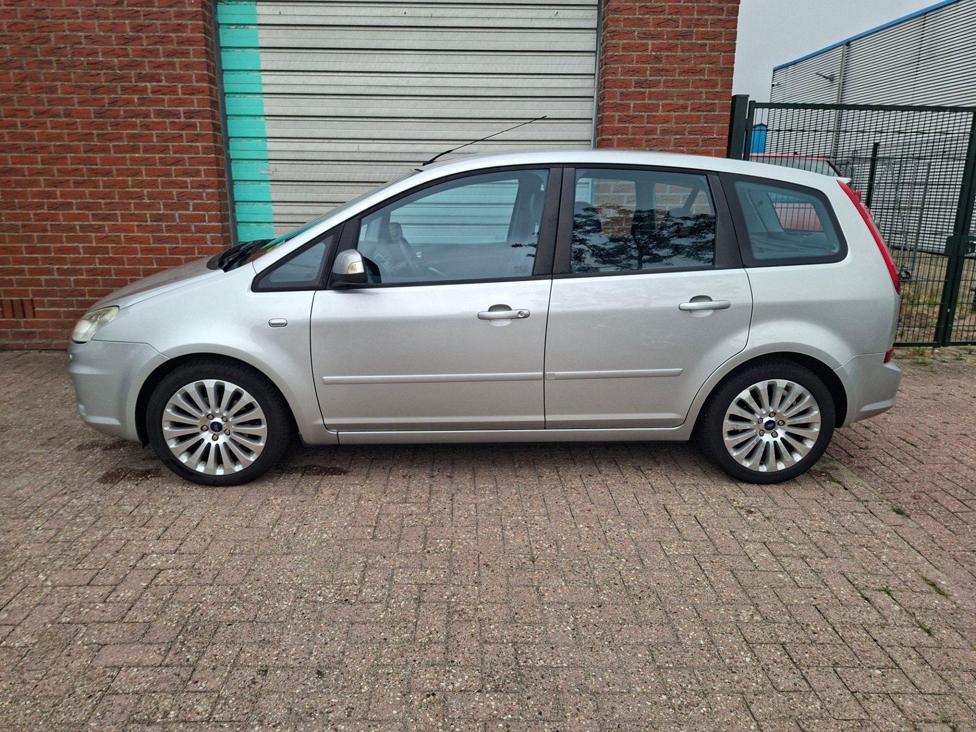 Ford C-Max 1.8-16V Limited Nav clima NAP, Voorwielaandrijving, 125 pk, Gebruikt, 4 cilinders