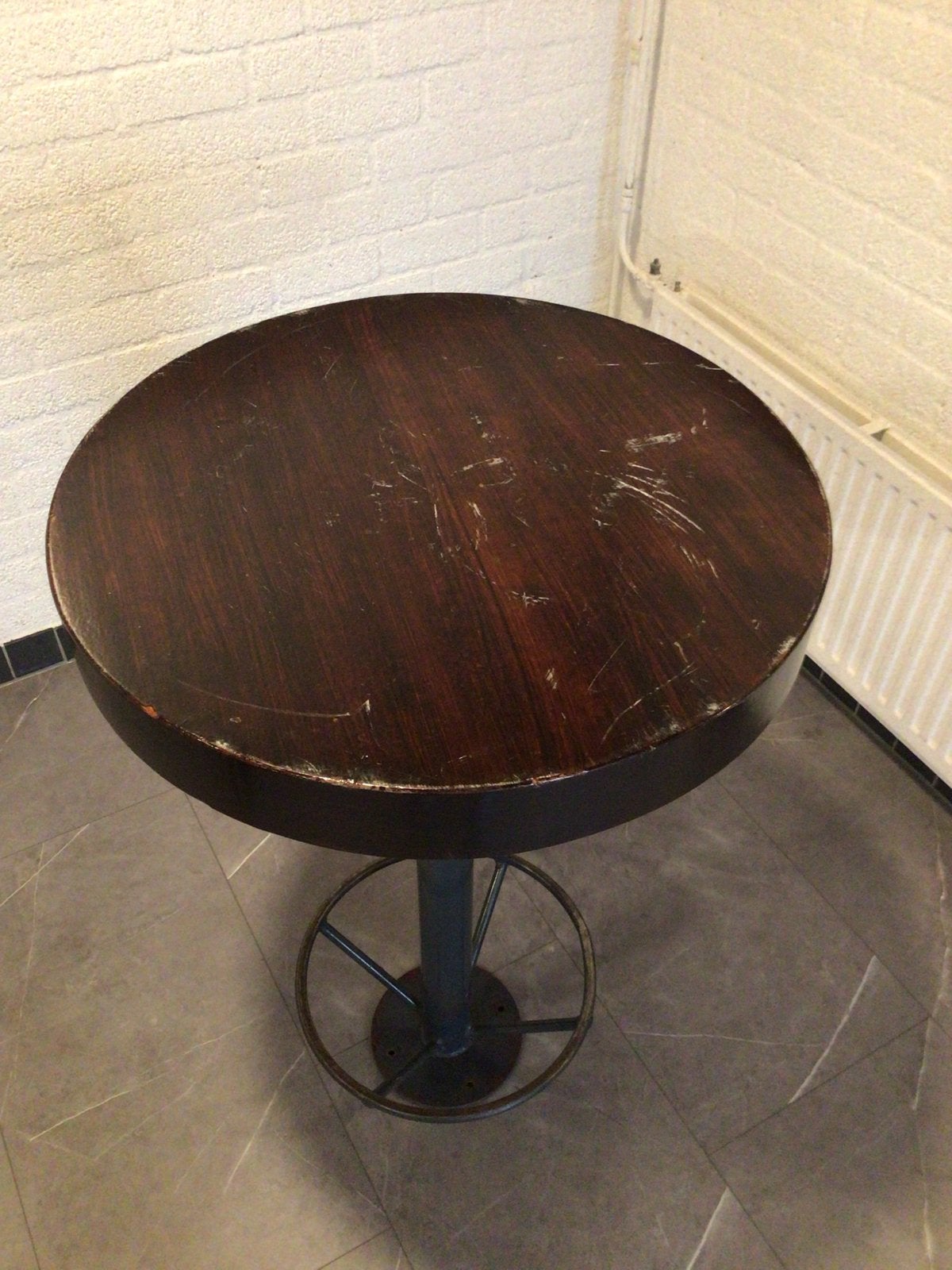 2 Robuuste bartafel ‘s, Ophalen, Gebruikt
