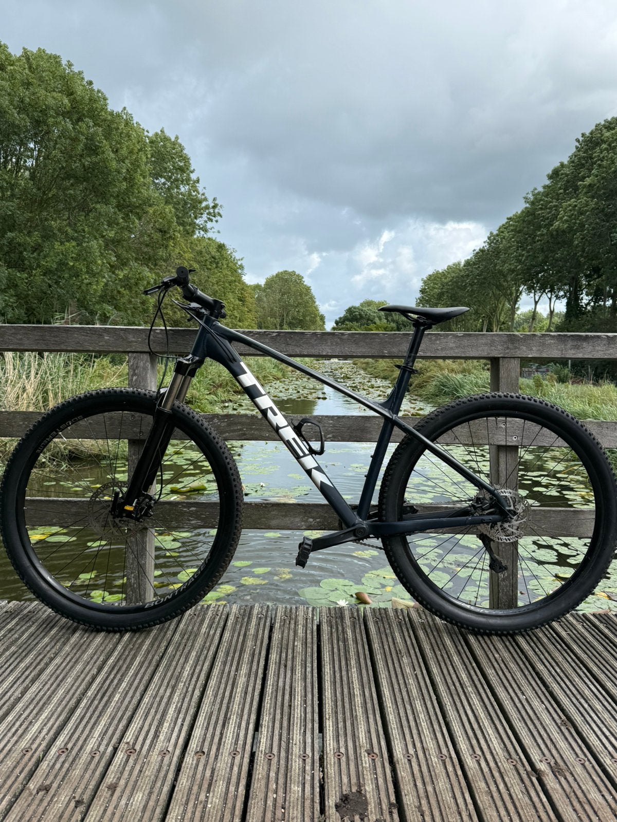 Trek Marlin 7 Gen 2 uit 2023 – maat M/L – Zeer Nette Staat, Fietsen en Brommers, Fietsen | Mountainbikes en ATB, Ophalen, Zo goed als nieuw
