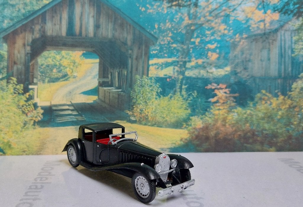 1:72 Bugatti Type 41 Royale 1930; HUILOR by INJECTAPLASTIC, Ophalen of Verzenden, Gebruikt, Auto