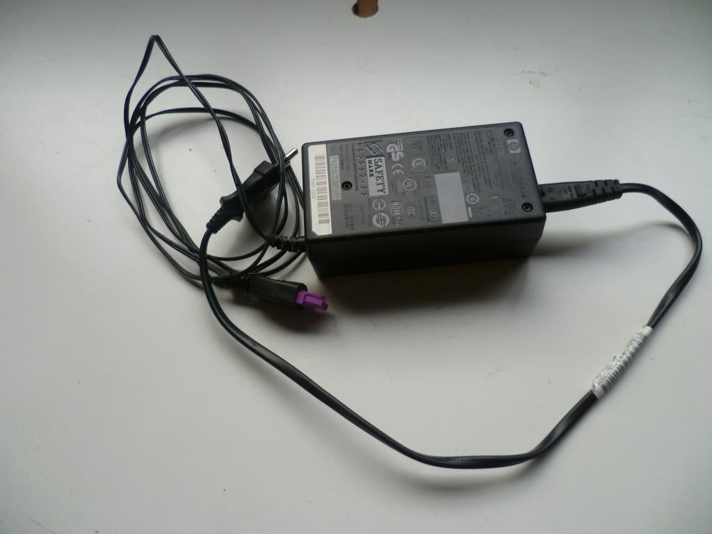 adapter HP, Ophalen of Verzenden, Zo goed als nieuw, Overige typen, HP (ORIGINEEL)