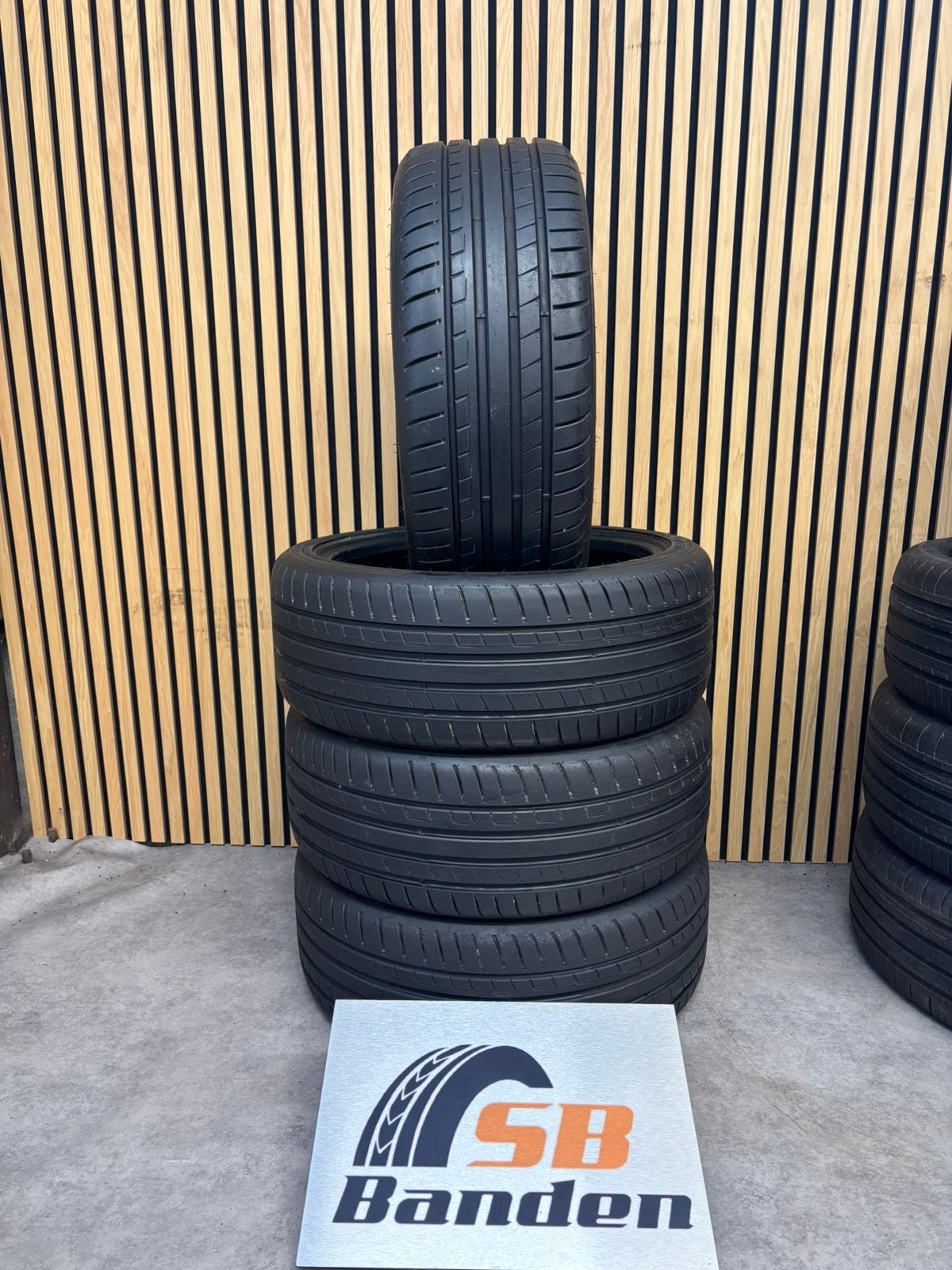 4x Goodyear 215/40 18 Zomerbanden set 6,5mm 2022 goed, Auto-onderdelen, Banden en Velgen, 18 inch, Goodyear, Ophalen of Verzenden