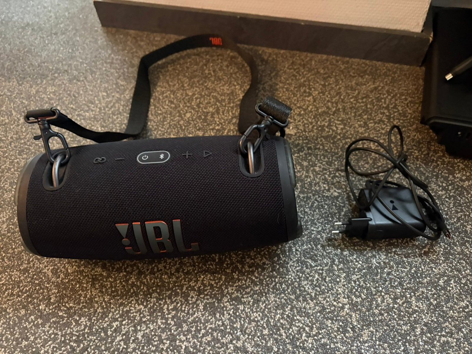 JBL EXTREME3 speaker
