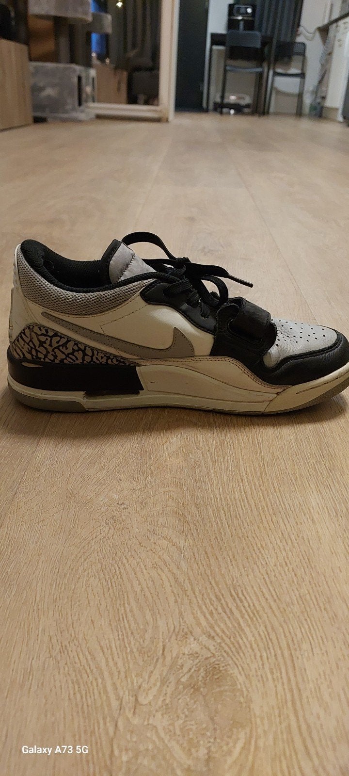 Nike Jordan  - Maat 42.5 (41), Ophalen of Verzenden, Gedragen